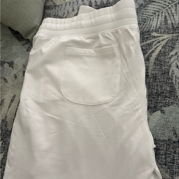 NWT Lilly Pulitzer white XL Jogger Pants - Picture 8 of 9